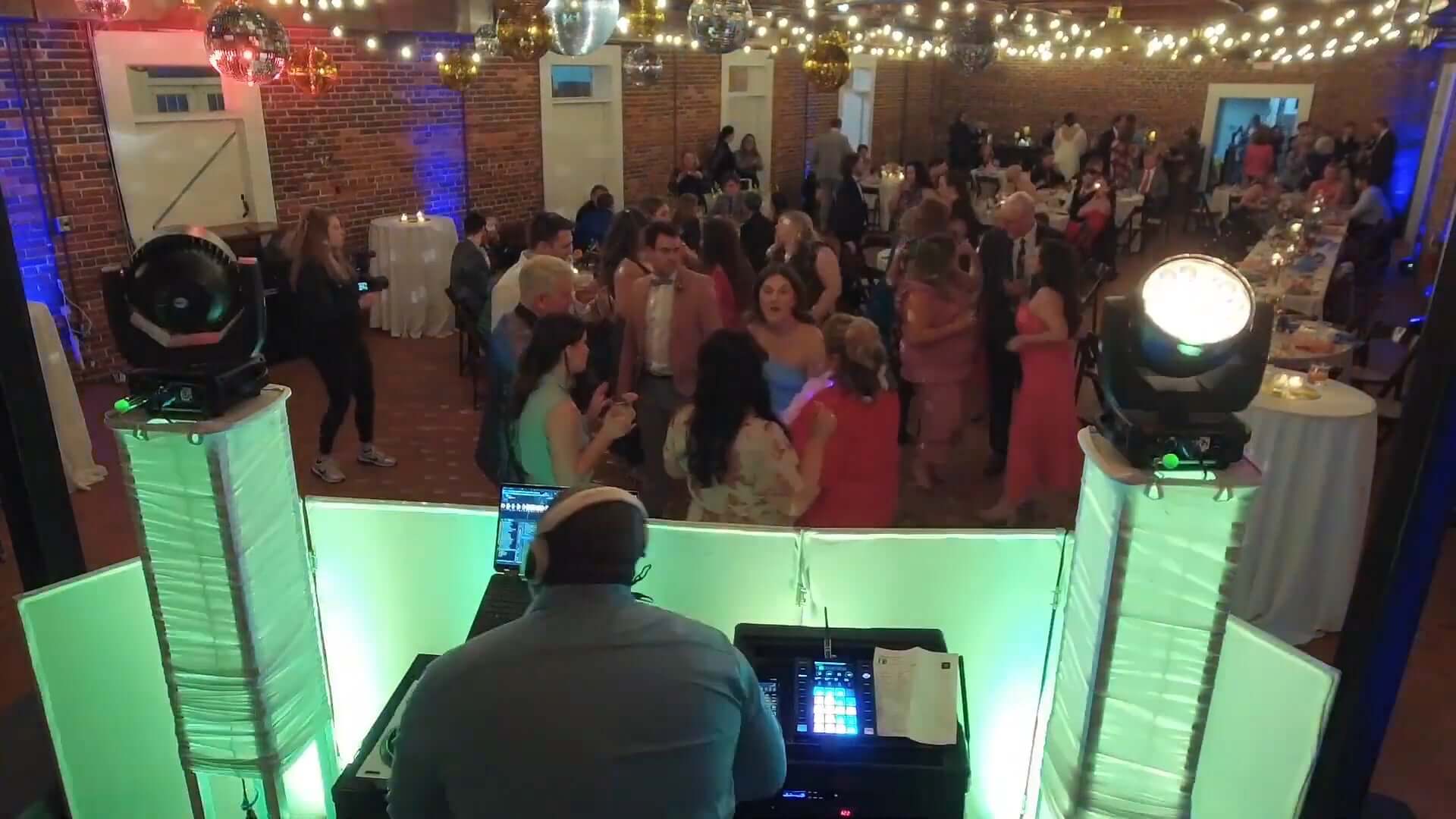 SHEHDS Lights Up a Memorable Wedding Celebration with Professional Stage Lighting