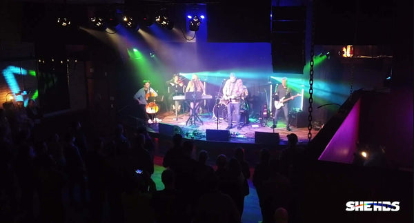 Der 100W-Spot von SHEHDS im High Noon Saloon in Madison, Wisconsin
