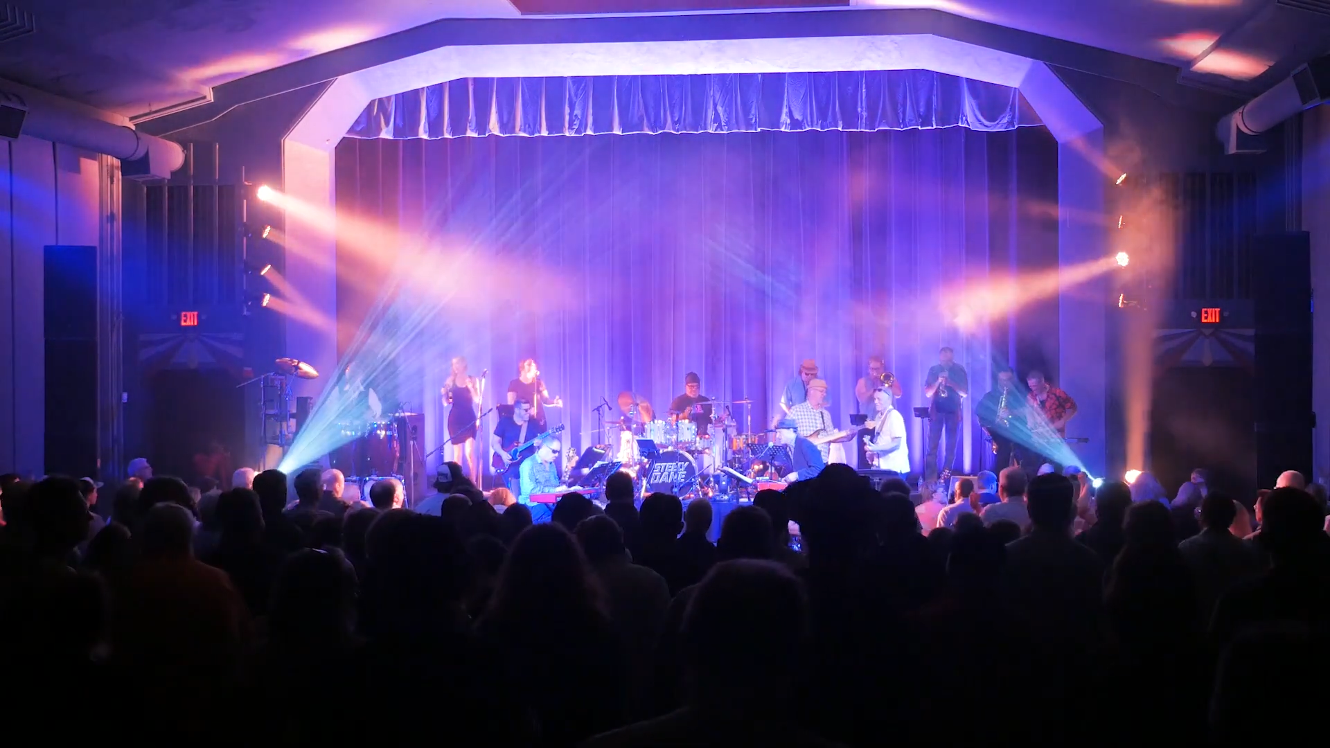 Different types of stage lights for events