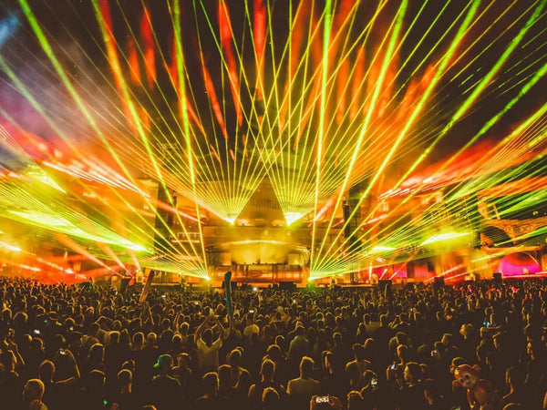 Die besten DJ‑Lichtideen, um die Bühne zum Leuchten zu bringen