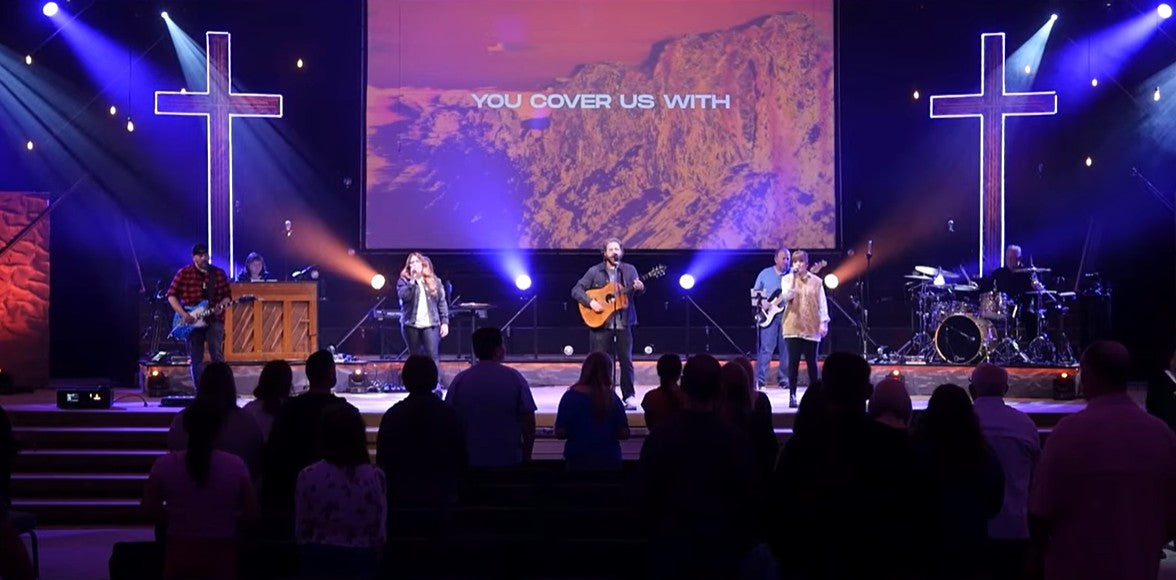 Easter Church Stage Designs: Provide a Powerful Easter Service