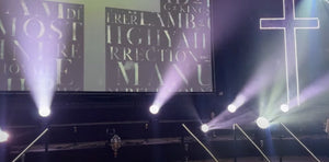 Veelvoorkomende fouten bij podiumverlichting in kerken (en hoe je ze kunt oplossen)