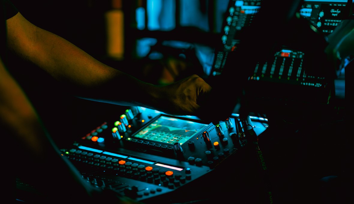 Essential Stage Lighting Components for Memorable Performances